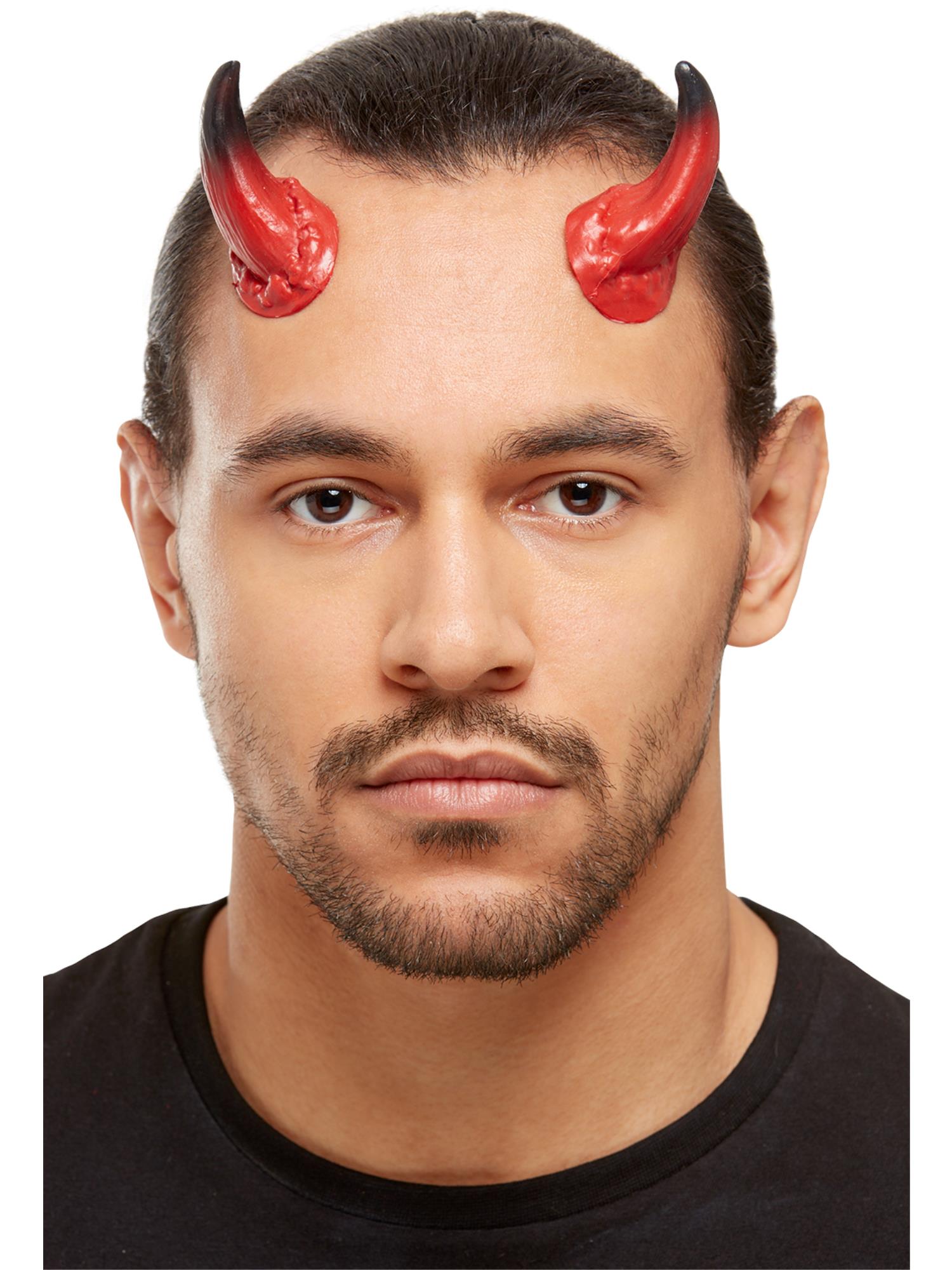 Devil Aqua Make Up Kit